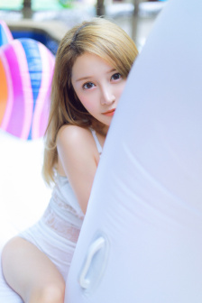产品开发部的女职员